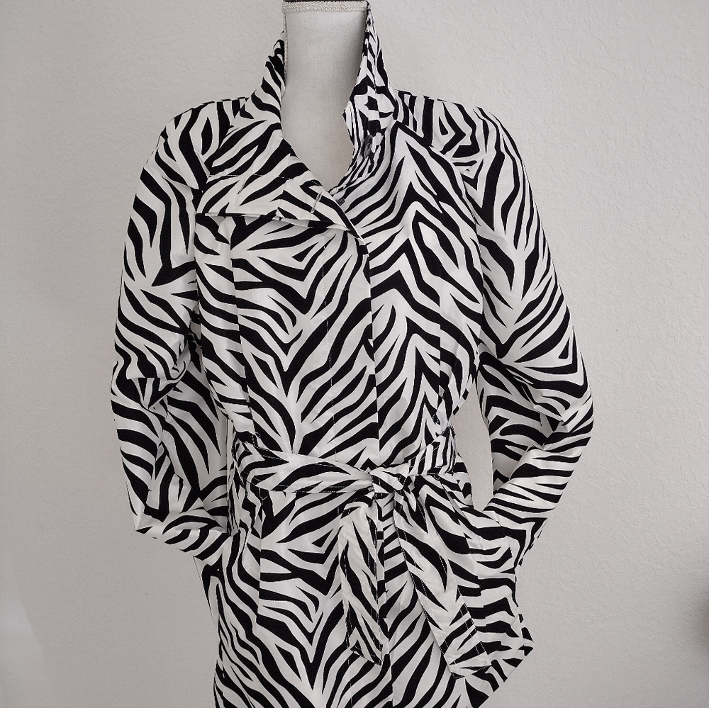 NEW - UBU - WOMENS   ZEBRA PRINT  TRENCH COAT  SIZE : L